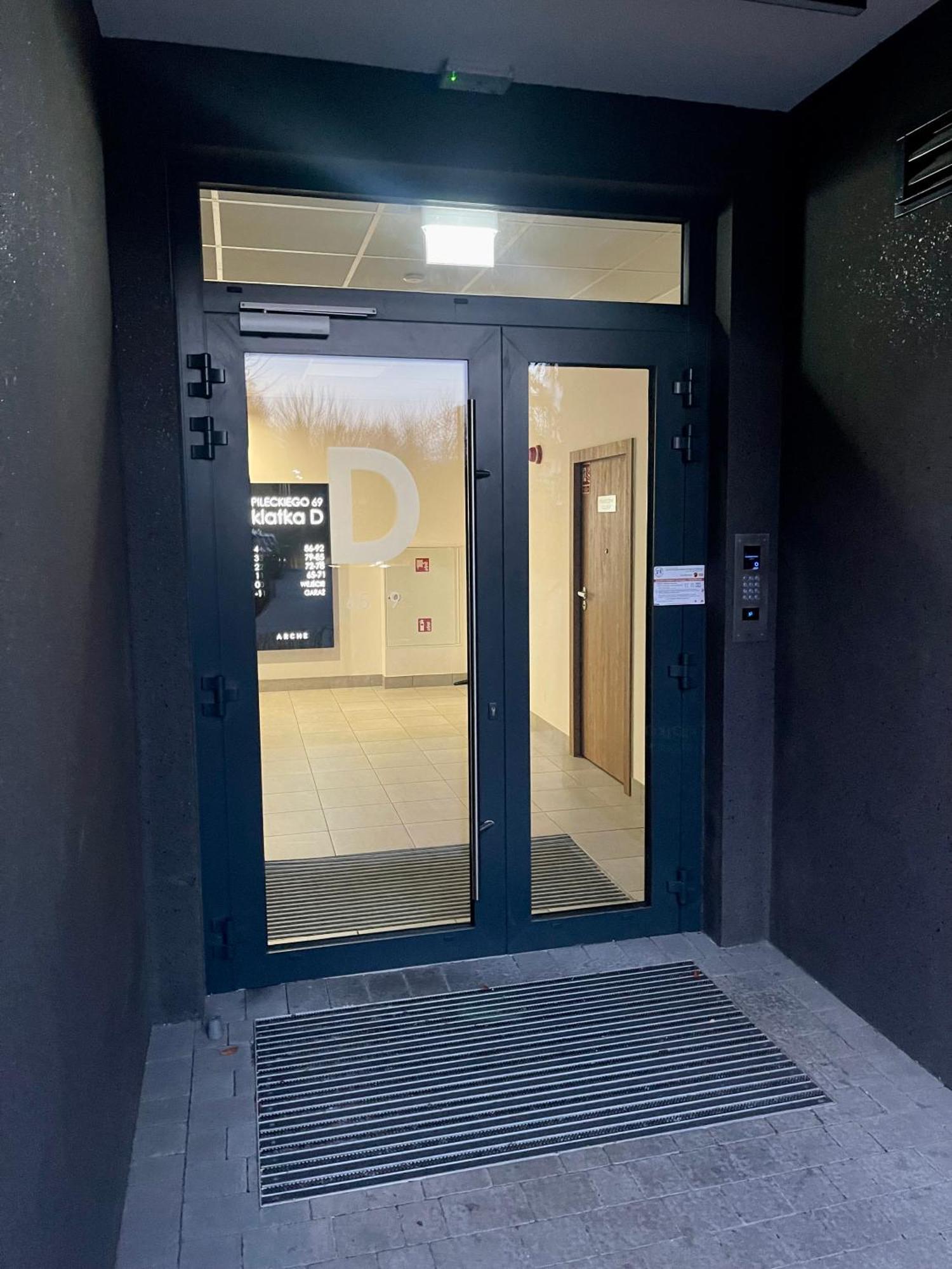 Apartmán Time&House Pileckiego Przy Centrum Onkologi I Klinice Novum Apartament Na Wylacznosc Pokoj,Sypialnia,Lozko, Lazienka,Kuchnia Varšava Exteriér fotografie